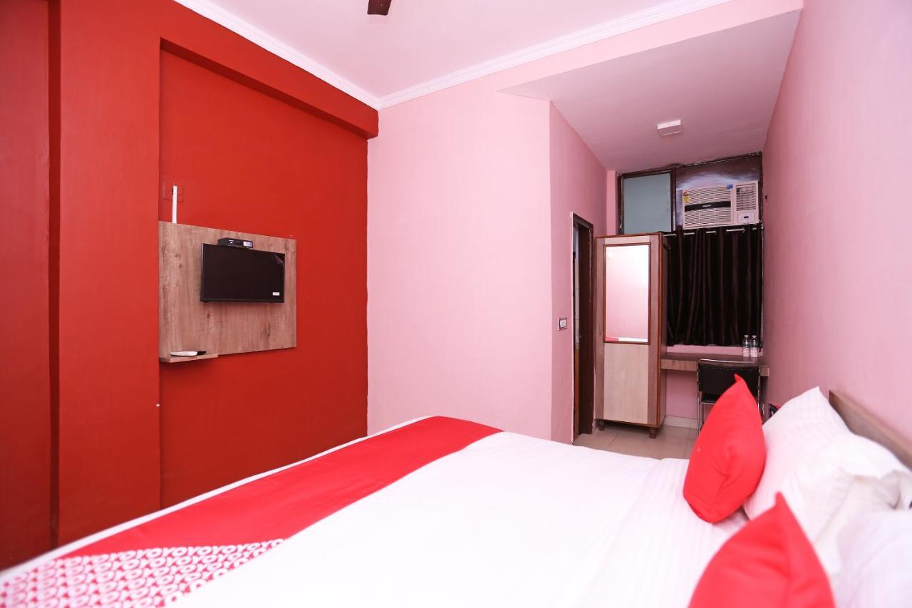 Oyo Flagship 14774 Sector 14 Gurgaon Hotel Kültér fotó