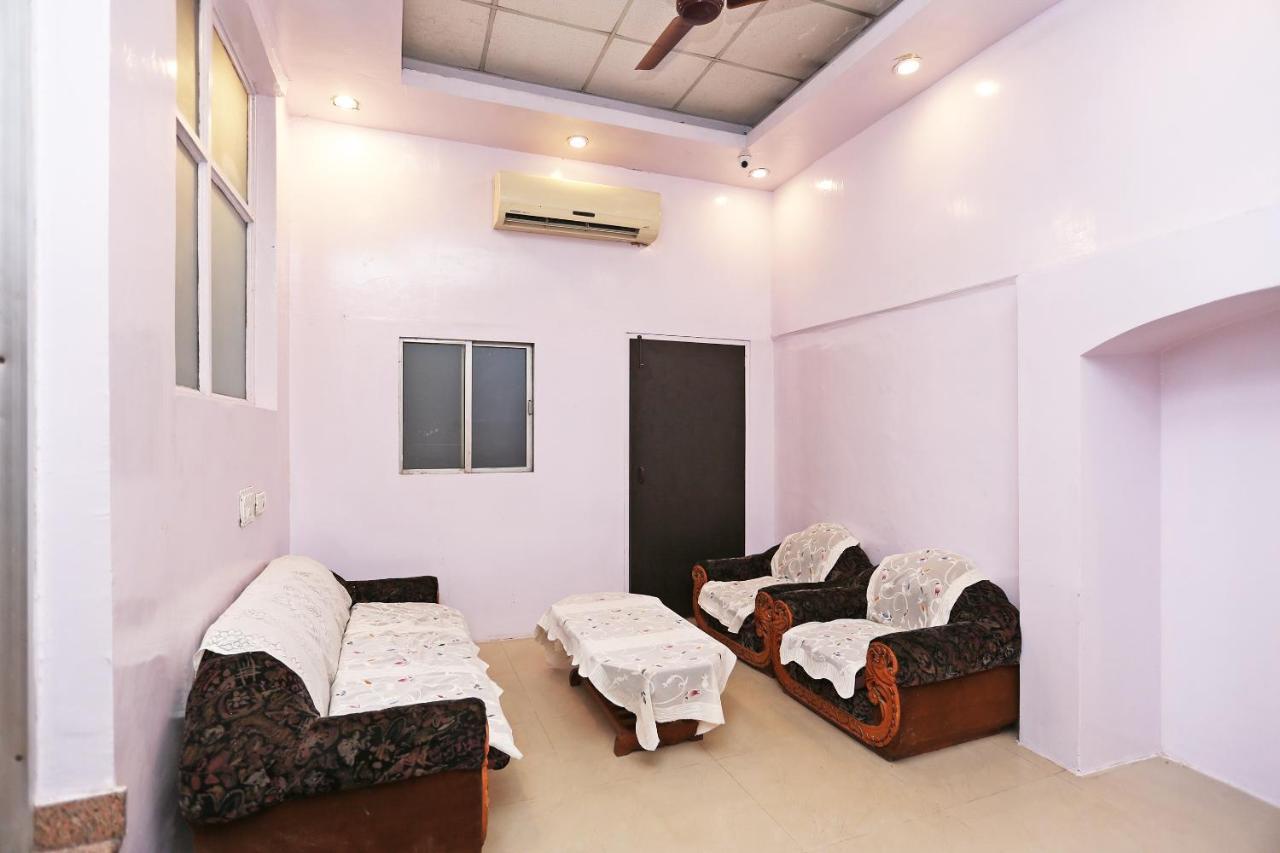 Oyo Flagship 14774 Sector 14 Gurgaon Hotel Kültér fotó