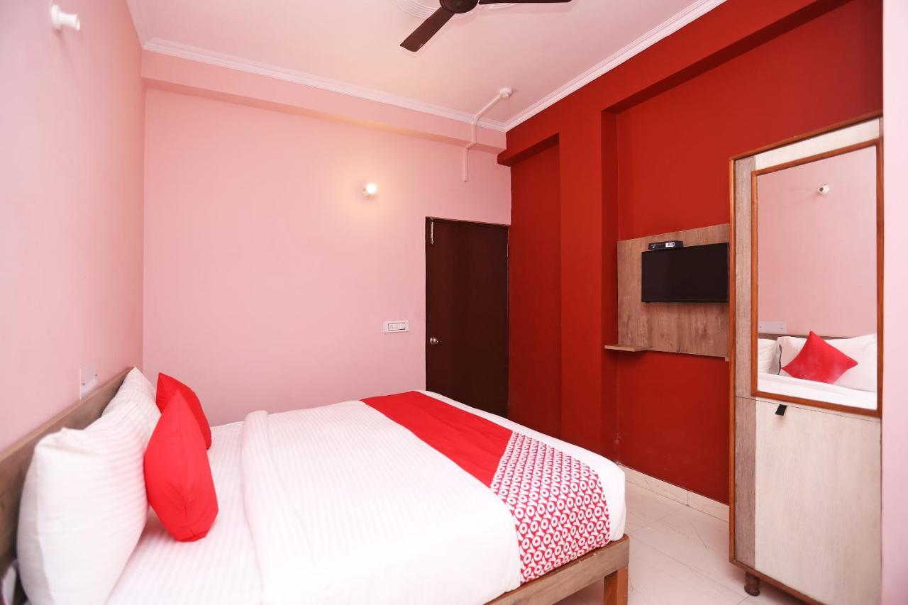 Oyo Flagship 14774 Sector 14 Gurgaon Hotel Kültér fotó